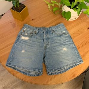 Levi’s long line short